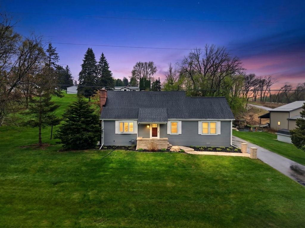 Photo of W4466 Fourth Street ROAD, Fond Du Lac, WI 54937 (MLS # 50324561)