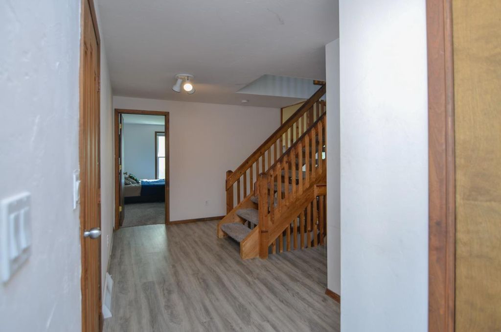 Photo of 916 Square TERRACE, Green Bay, WI 54313 (MLS # 50320190)