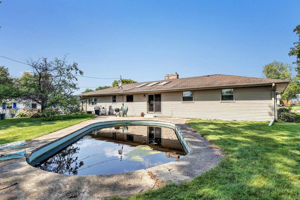 Photo of 1131 St Agnes DRIVE, Green Bay, WI 54304 (MLS # 50330416)