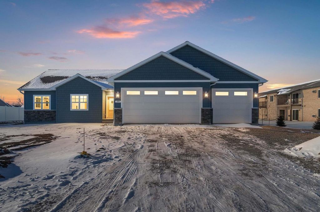 Photo of 399 Battery AVENUE, De Pere, WI 54115 (MLS # 50320390)