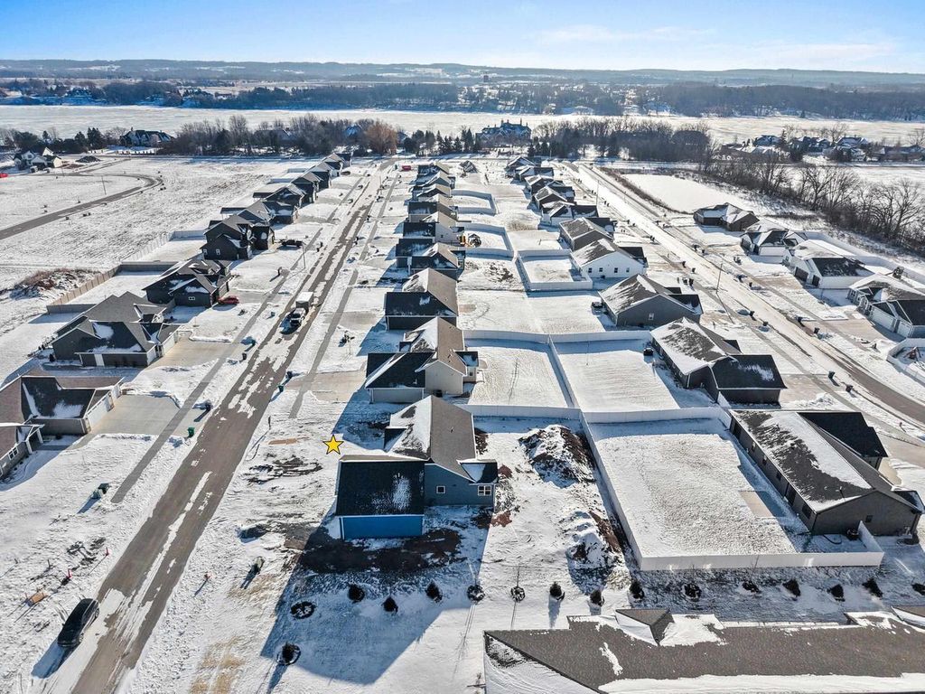 Photo of 399 Battery AVENUE, De Pere, WI 54115 (MLS # 50320390)