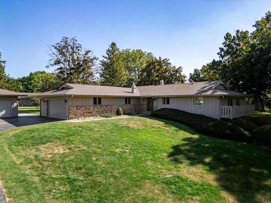 Photo of 3600 N Hickory DRIVE, Janesville, WI 53545 (MLS # 2014418)