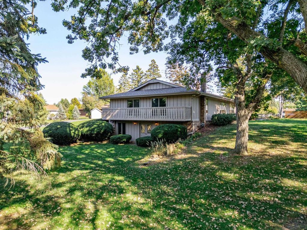 Photo of 3600 N Hickory DRIVE, Janesville, WI 53545 (MLS # 2014418)