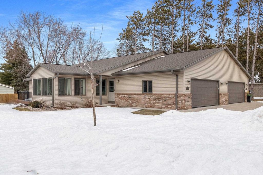 Photo of 1601 Timber TRAIL, Shawano, WI 54166 (MLS # 50322735)