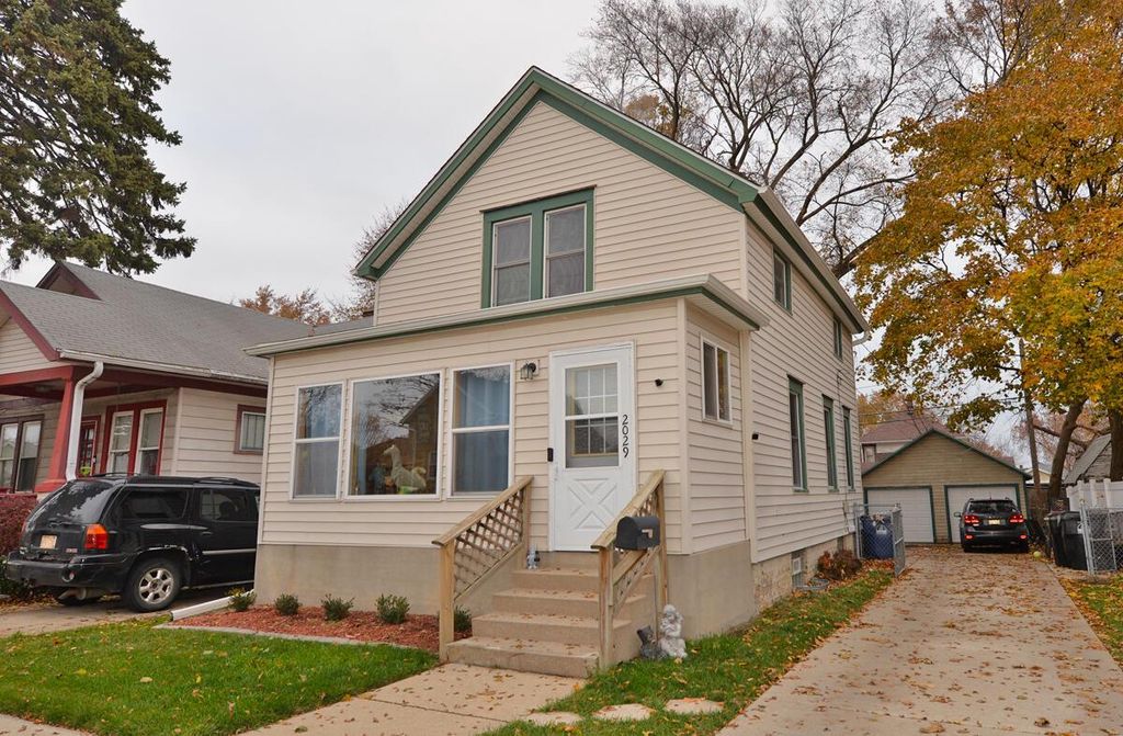 Photo of 2029 Summit AVENUE, Racine, WI 53404 (MLS # 1943521)