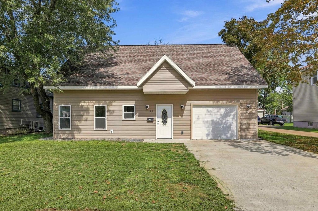 Photo of 120 William STREET, Schofield, WI 54476 (MLS # 22604687)