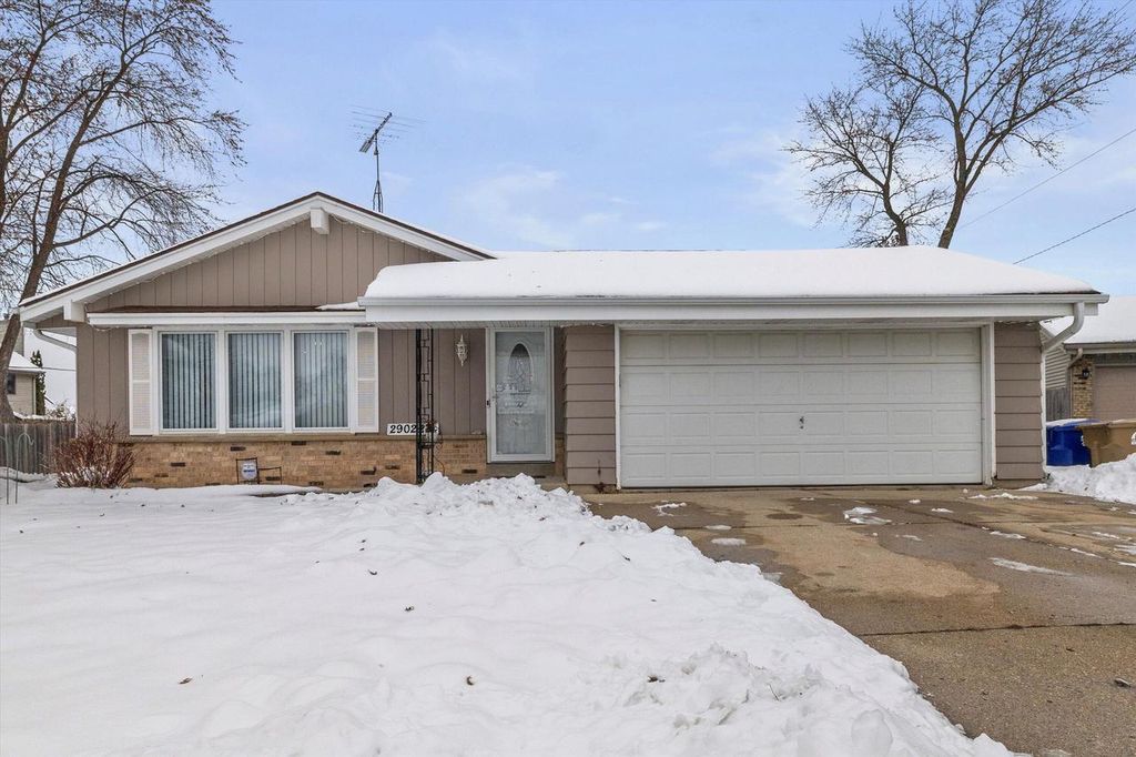 Photo of 2902 23rd STREET, Kenosha, WI 53140 (MLS # 1945922)