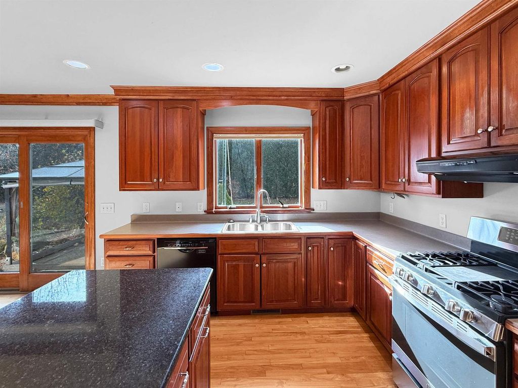 Photo of 3643 Hickory Ridge ROAD, Oshkosh, WI 54904 (MLS # 50318321)