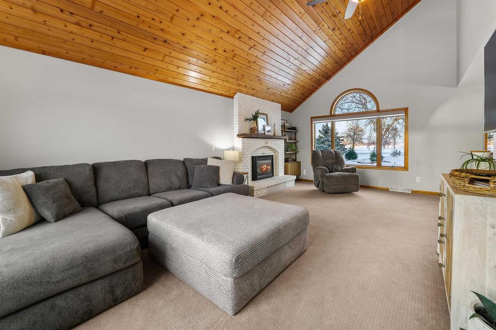 Photo of 41 Cambridge COURT, Fond Du Lac, WI 54935 (MLS # 50319574)