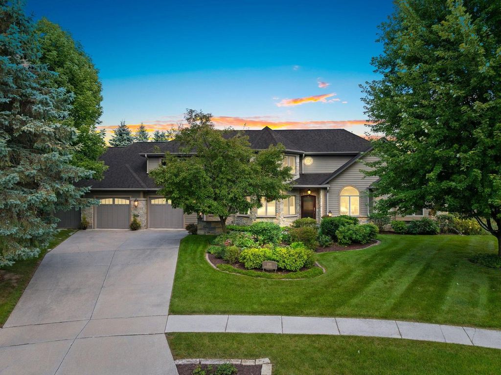 Photo of 2101 Hunters Ridge COURT, Manitowoc, WI 54220 (MLS # 1934658)