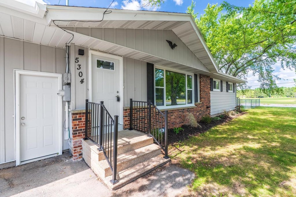 Photo of 5304 S Timber STREET, WI 54476 (MLS # 50331931)