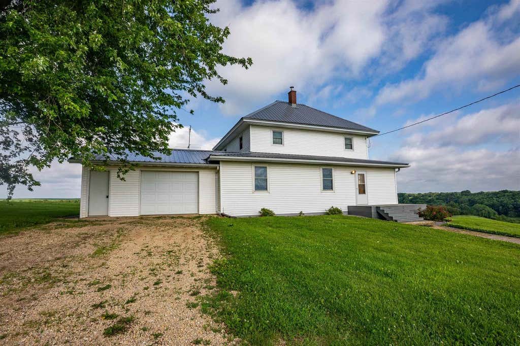 Photo of 5100 Lagoon ROAD, Highland, WI 53543 (MLS # 2027136)