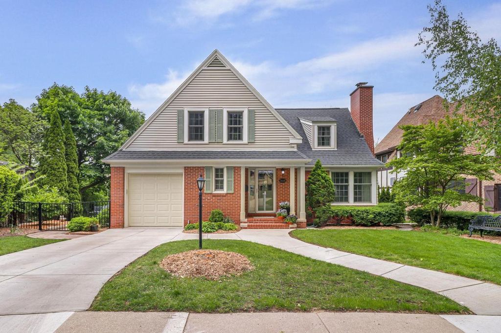 Photo of 3618 Spring TRAIL, Madison, WI 53711 (MLS # 2020151)