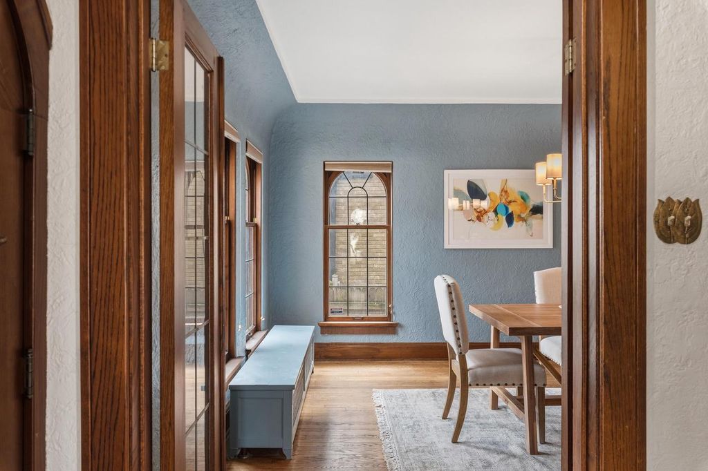 Photo of 4685 N Woodburn STREET, Whitefish Bay, WI 53211 (MLS # 1953788)