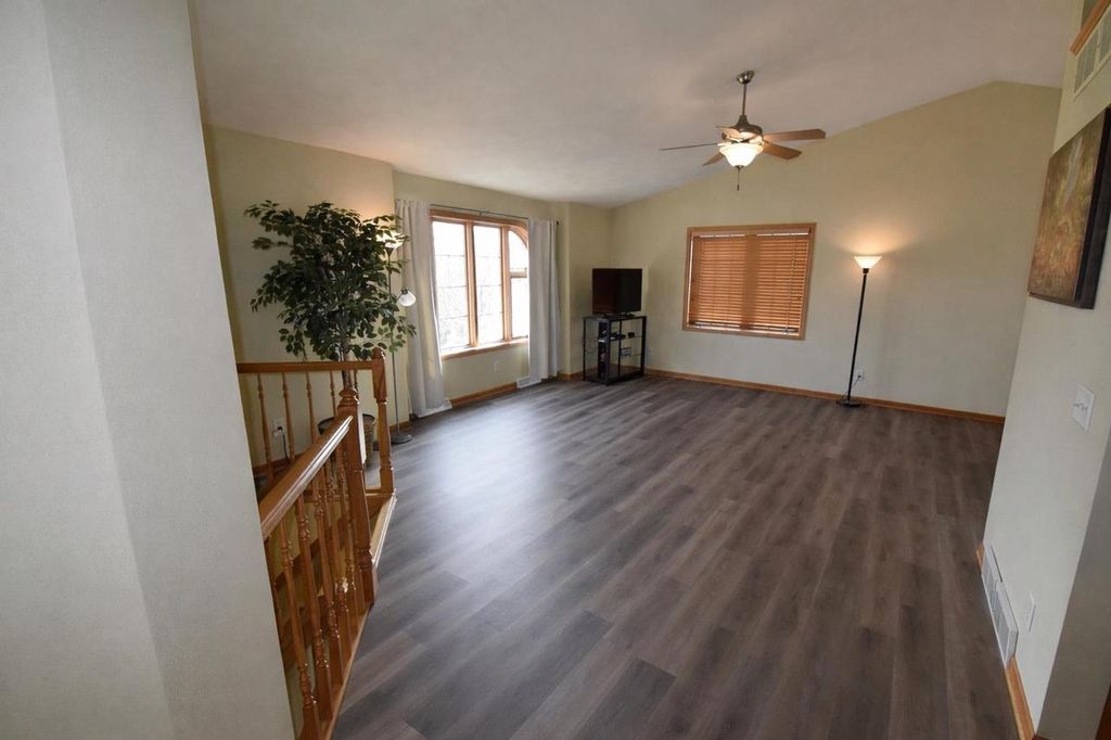 Photo of 602 Stonehaven DRIVE, Sun Prairie, WI 53590 (MLS # 2019591)