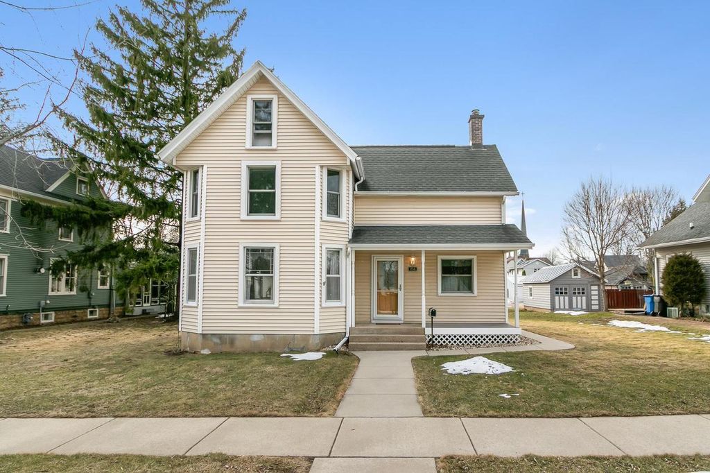 Photo of 104 S Fifth STREET, Mount Horeb, WI 53572 (MLS # 2019072)