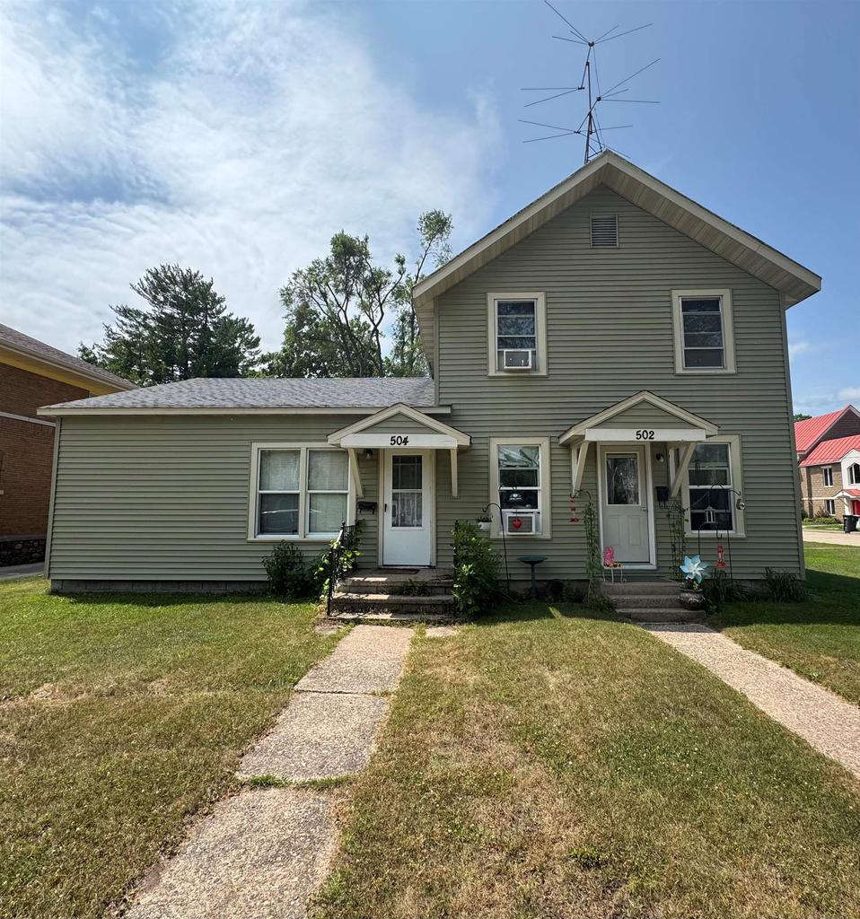 Photo of 502 Jefferson STREET, Waupaca, WI 54981 (MLS # 50329583)