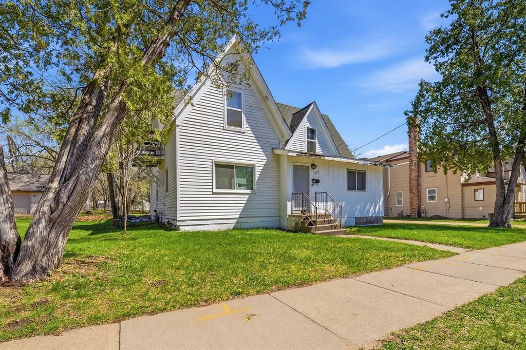 Photo of 1608 9th STREET #house, Menomonie, WI 54751 (MLS # 1600689)