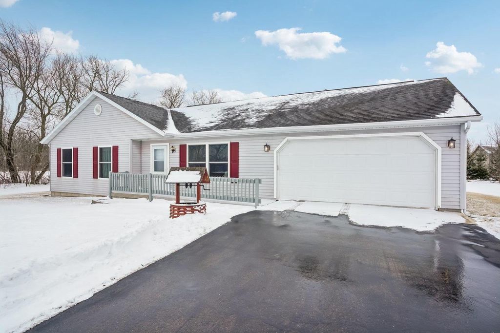 Photo of N8370 County Road A, Watertown, WI 53094 (MLS # 2018927)