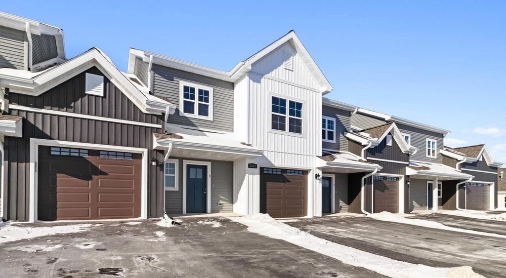 Photo of 1675 Reigle DRIVE #Unit 7, Kewaskum, WI 53040 (MLS # 1952558)