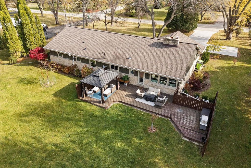 Photo of 11467 N St. James LANE, Mequon, WI 53092 (MLS # 1945139)