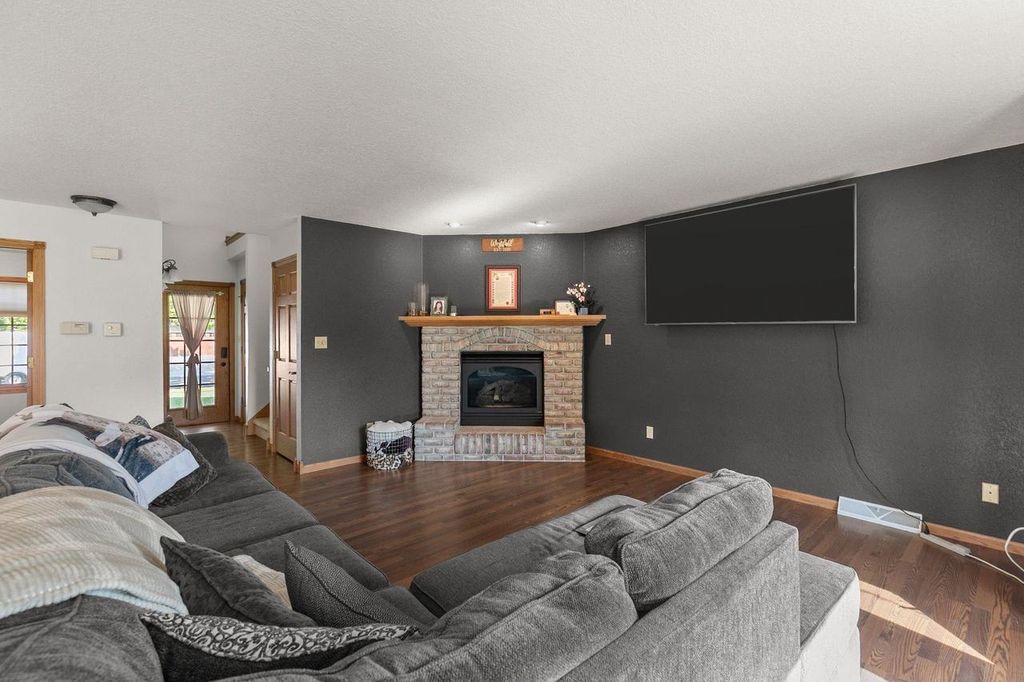 Photo of 49 Aurora LANE, Fond Du Lac, WI 54935 (MLS # 50325674)