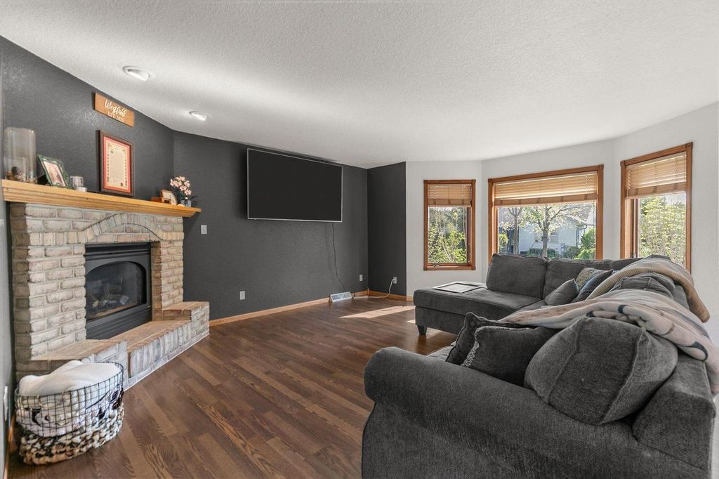 Photo of 49 Aurora LANE, Fond Du Lac, WI 54935 (MLS # 50325674)
