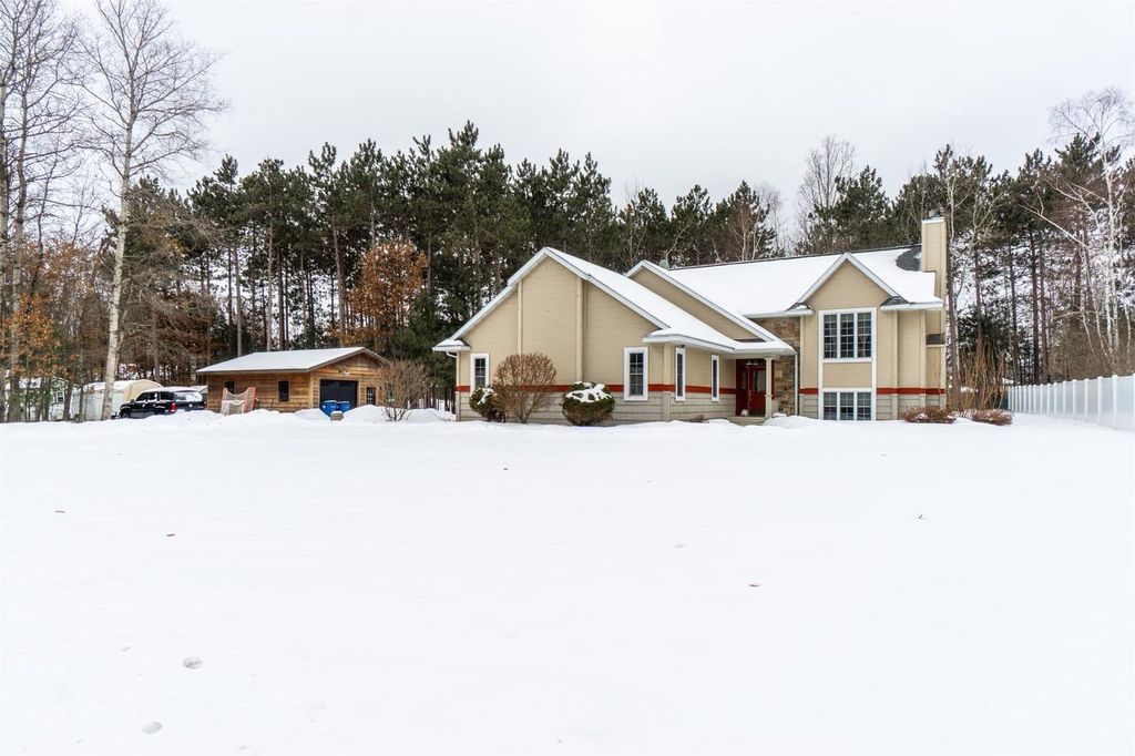 Photo of 1955 Terrebonne DRIVE, Kronenwetter, WI 54455 (MLS # 22600489)