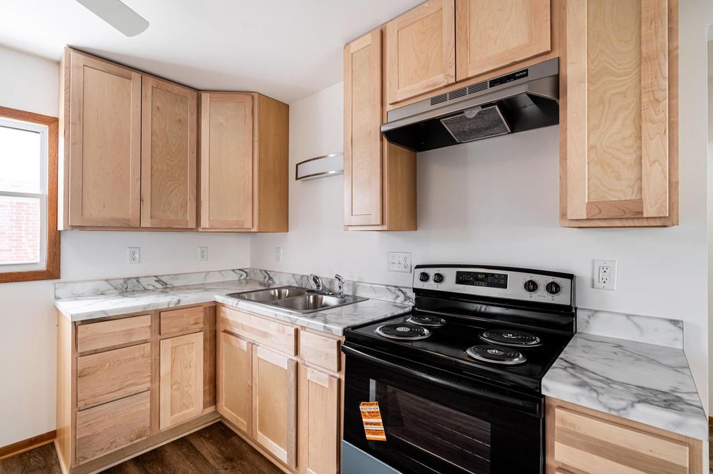 Photo of 4125 W Morgan AVENUE, Milwaukee, WI 53221 (MLS # 1949580)