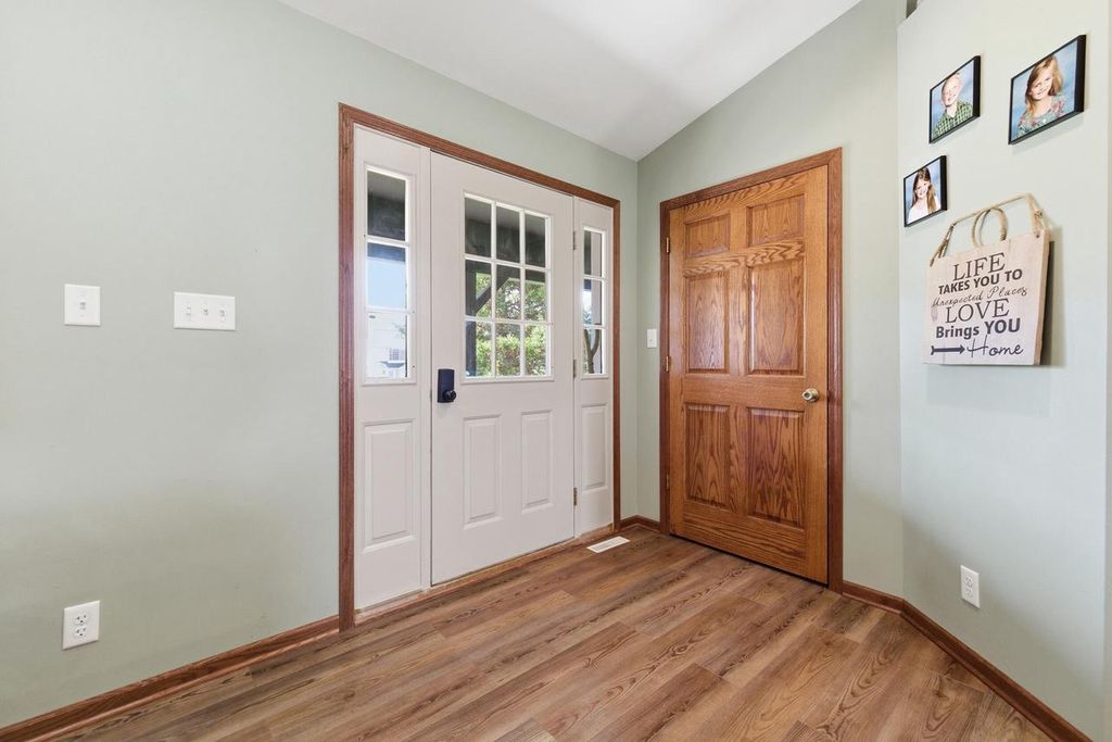 Photo of 1140 Ellys Way, Slinger, WI 53086 (MLS # 1961006)