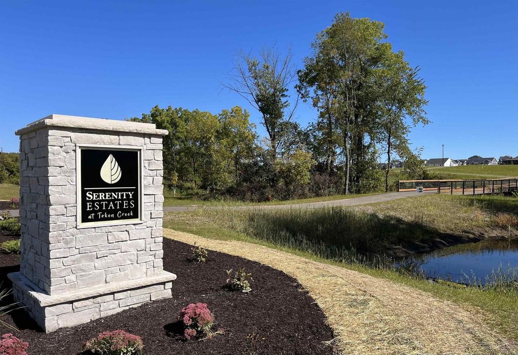 Photo of 2362 Lonnie COURT, Sun Prairie, WI 53590 (MLS # 2013934)