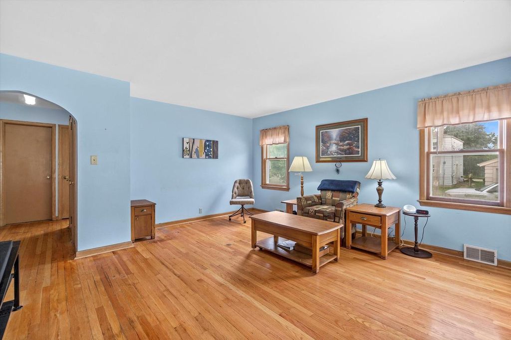 Photo of 3520 N 77th STREET, Milwaukee, WI 53222 (MLS # 1945897)