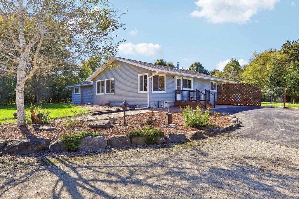 Photo of 5455 County Road TT, Marshall, WI 53559 (MLS # 2033857)