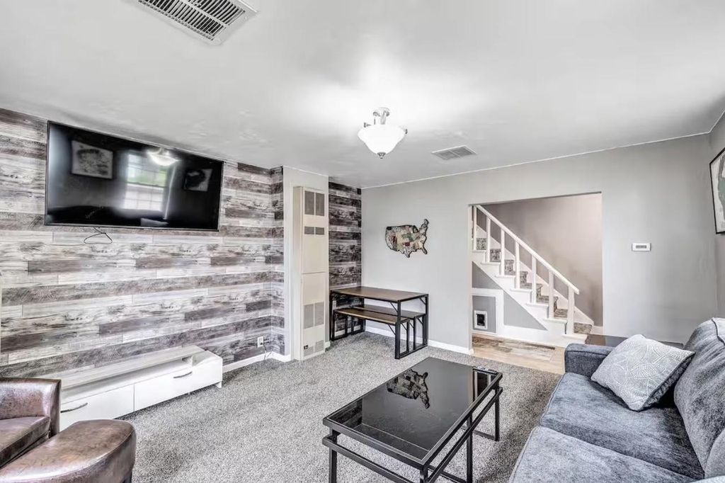 Photo of 409 Broadway AVENUE, Oconto, WI 54153 (MLS # 50316943)