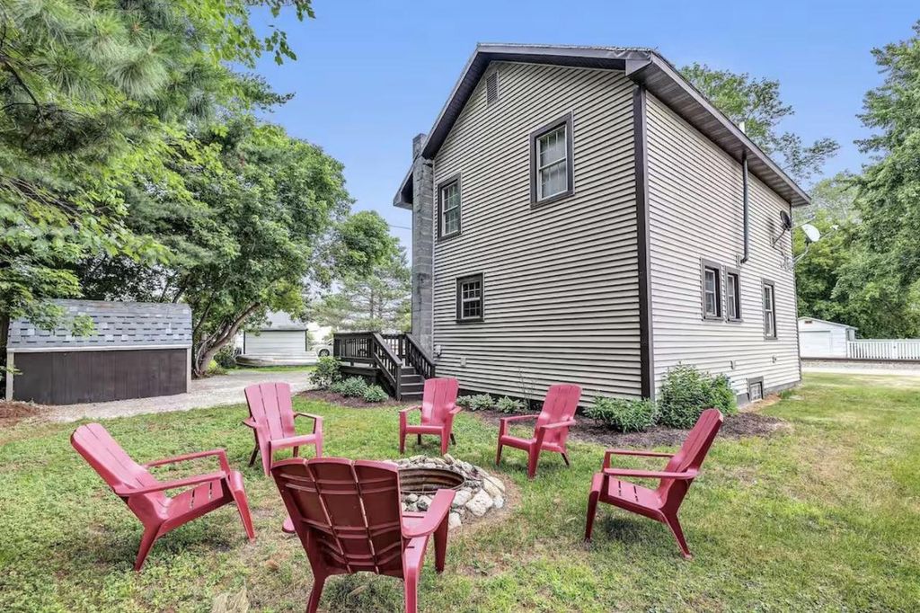 Photo of 409 Broadway AVENUE, Oconto, WI 54153 (MLS # 50316943)