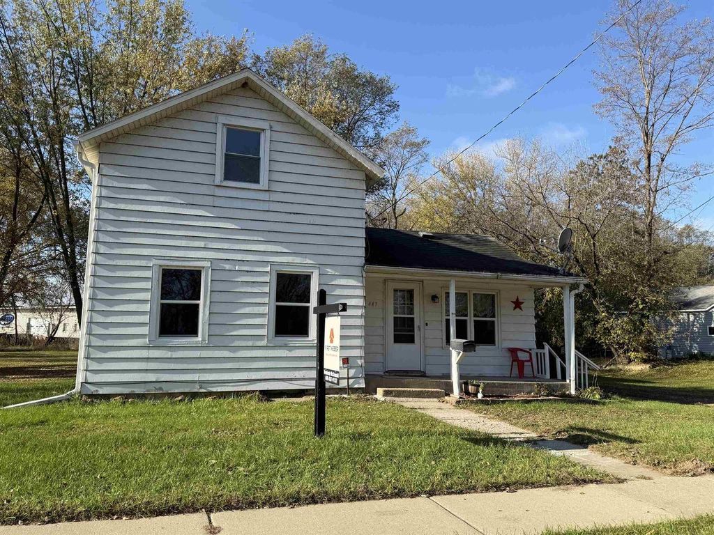 Photo of 447 State STREET, New Lisbon, WI 53950 (MLS # 2011238)