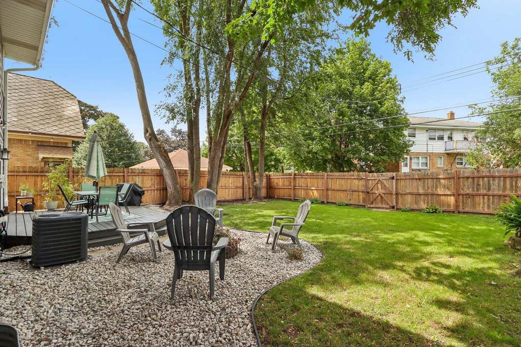 Photo of 9916 W Grantosa DRIVE, Wauwatosa, WI 53222 (MLS # 1977082)