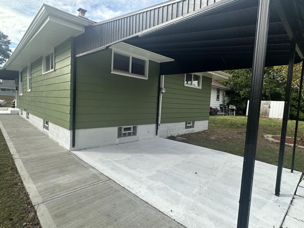 Photo of 5832 N 71st STREET, Milwaukee, WI 53218 (MLS # 1939859)