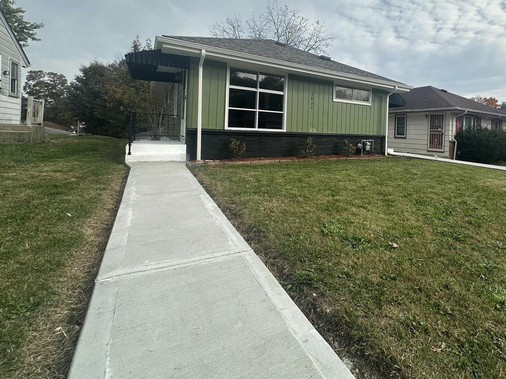 Photo of 5832 N 71st STREET, Milwaukee, WI 53218 (MLS # 1939859)