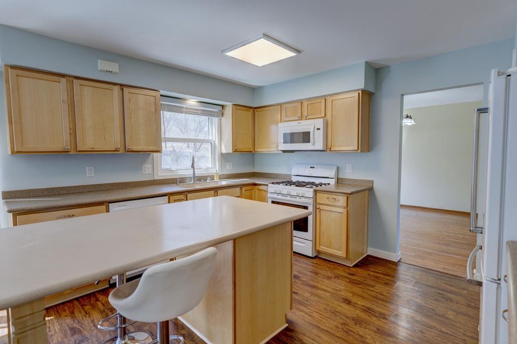 Photo of 5310 Valley DRIVE, Mcfarland, WI 53558 (MLS # 2020036)