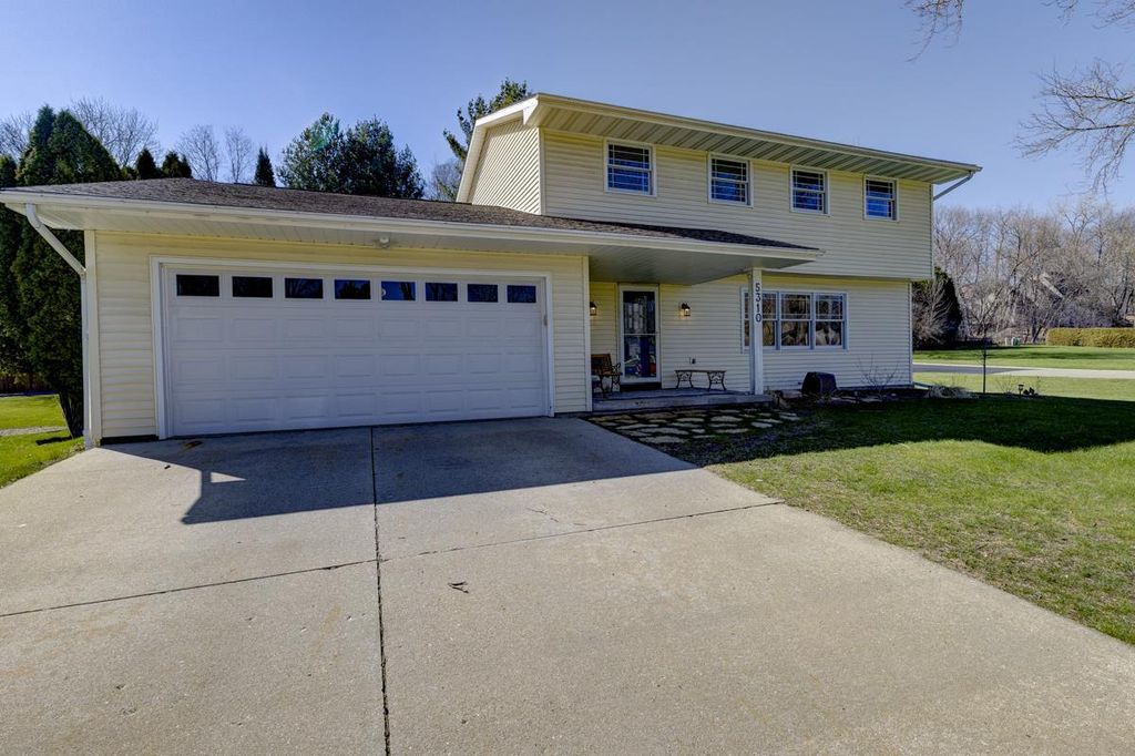 Photo of 5310 Valley DRIVE, Mcfarland, WI 53558 (MLS # 2020036)