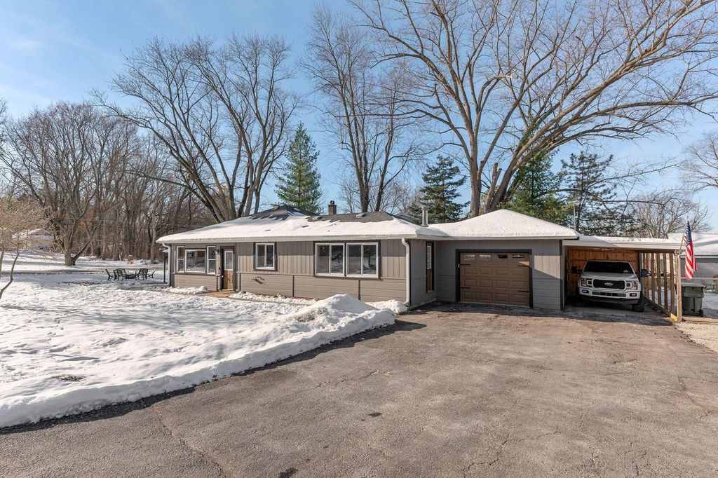 Photo of 523 Chapel AVENUE, Twin Lakes, WI 53181 (MLS # 1945253)