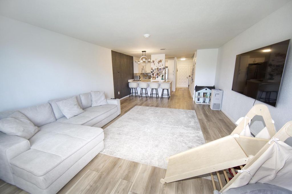 Photo of 4050 W Rivers Edge CIRCLE #22, Brown Deer, WI 53209 (MLS # 1957488)