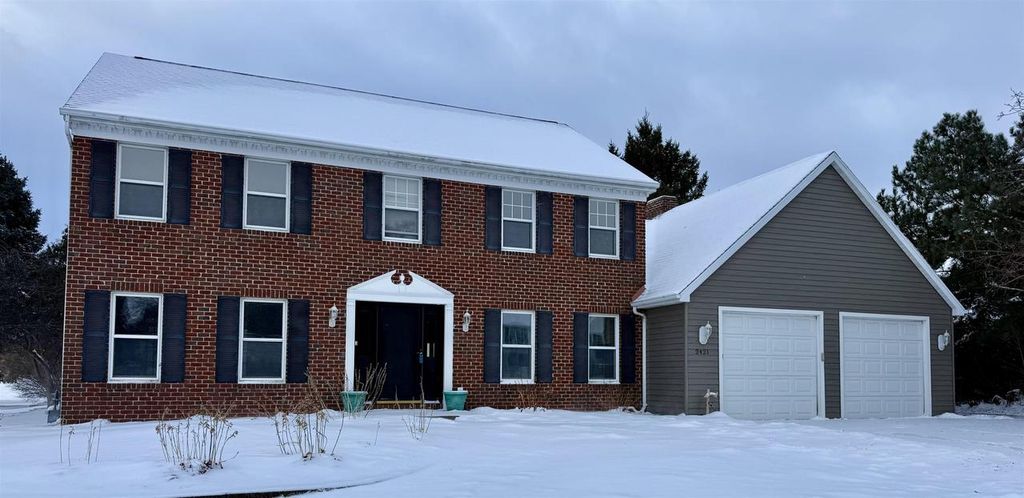 Photo of 2421 W Twin Willows DRIVE, Appleton, WI 54914 (MLS # 50319568)