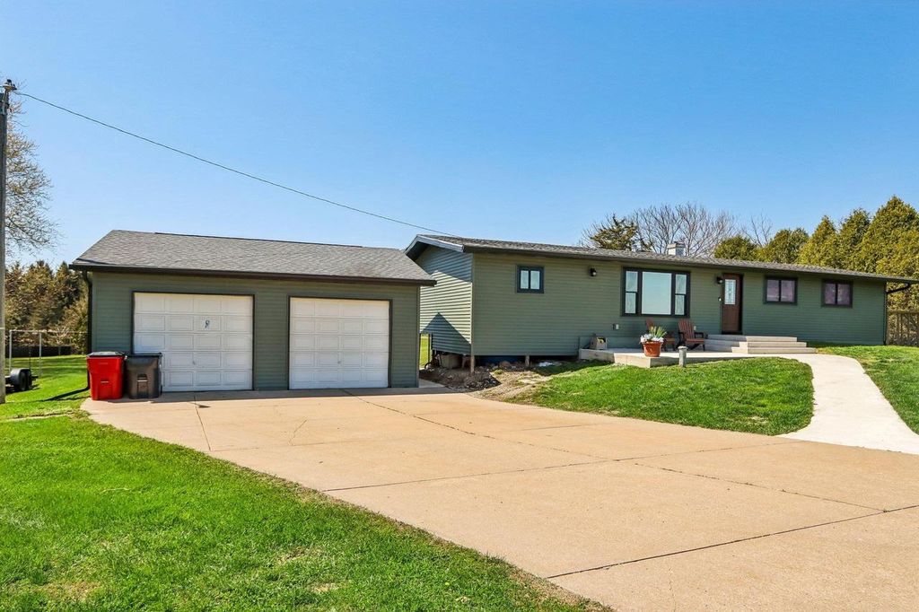 Photo of N6297 Christberg ROAD, Johnson Creek, WI 53038 (MLS # 2021432)