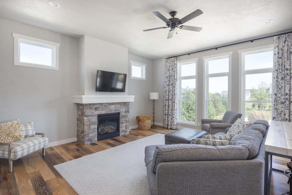 Photo of N9270 Laura STREET, Appleton, WI 54915 (MLS # 50330429)