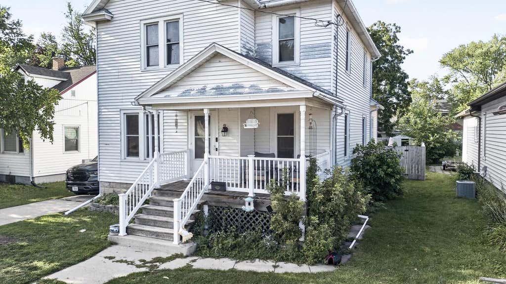 Photo of 1208 Winnebago AVENUE, Oshkosh, WI 54901 (MLS # 50331396)