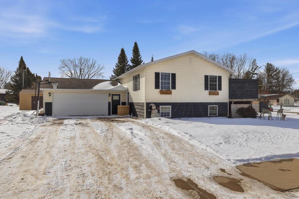 Photo of 713 Mueller STREET, Athens, WI 54411 (MLS # 22600793)