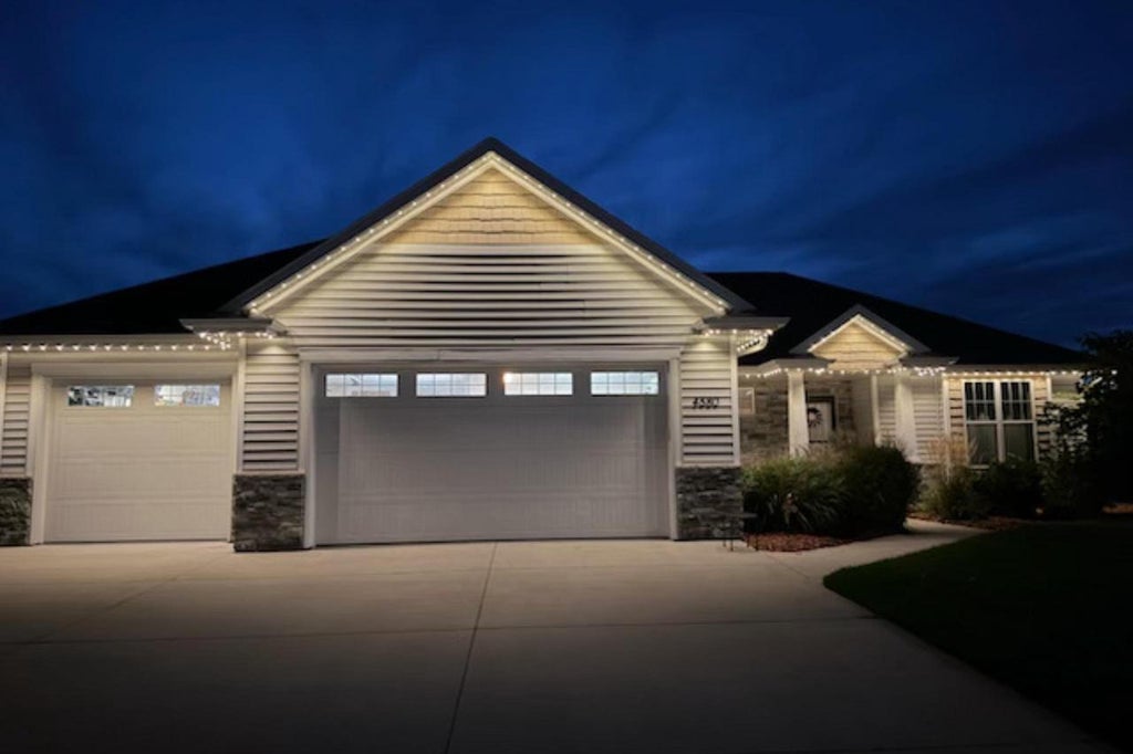 Photo of 4580 Stillmeadow CIRCLE, De Pere, WI 54115 (MLS # 50332623)