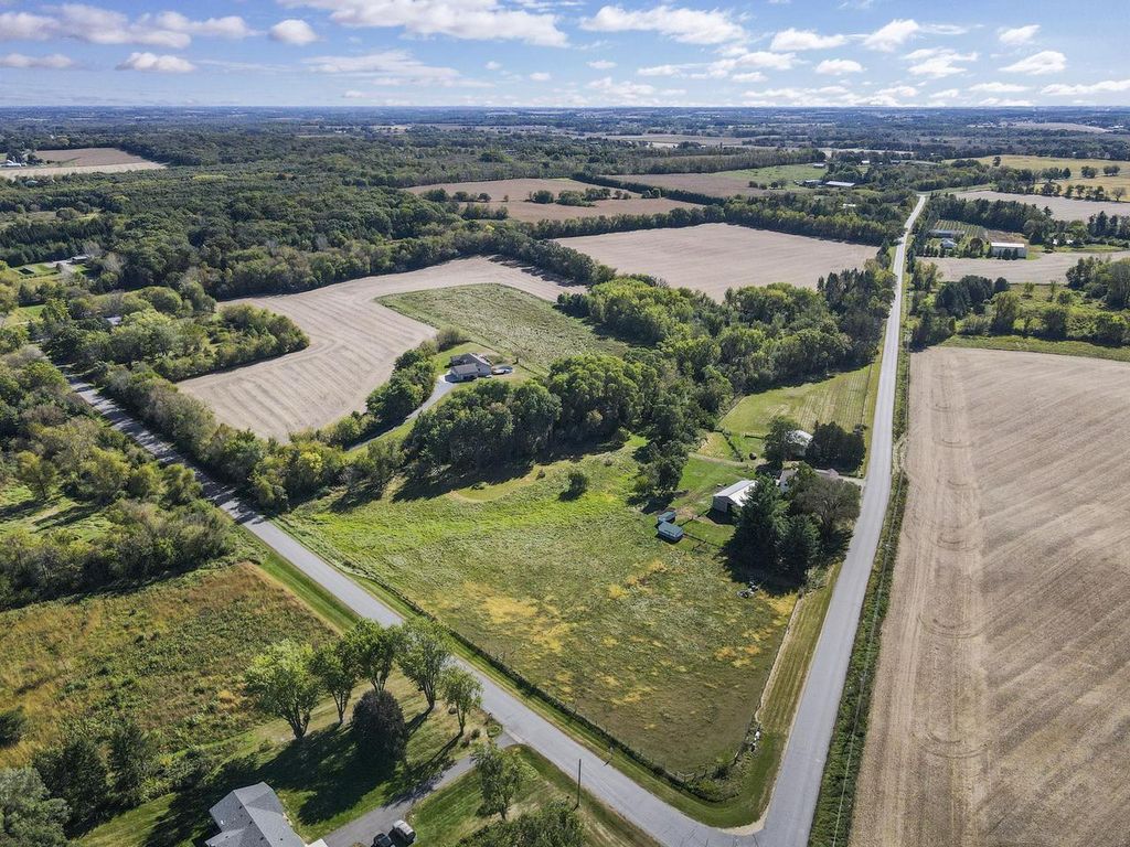 Photo of 4432 Old Stage ROAD, Brooklyn, WI 53521 (MLS # 2017371)